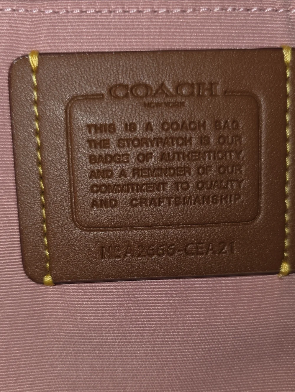 Coach Outlet Station Tote Bag In Signature Canvas. Powder Pink 2026. - Picture 9 of 12